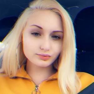 Meet your Posher, Candyce